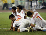Đánh bại Singapore đầy kịch tính, Việt Nam vào bán kết AFF Cup 